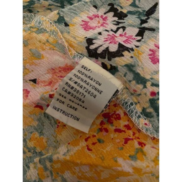 Lucca Couture women's multicolor floral cut out button front sleeveless blouse S - Picture 7 of 8